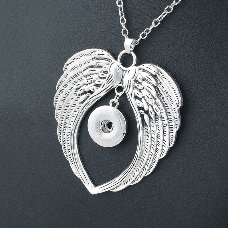 Fashion Beauty  Pendant Wings Snaps Necklace